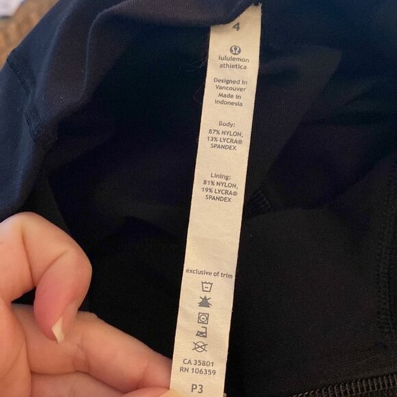 Lululemon Black Stretchy Full-Zip Hooded Jacket w/Thumbholes Size 4 Preowned - Picture 12 of 12